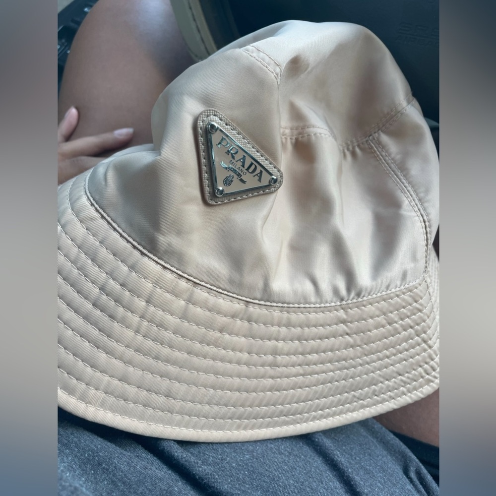 PRADA beige bucket hat